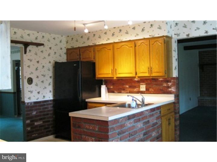 906 Capitol Road Norristown, PA 19403 - Photo 13 of 20 Gallery Image 13