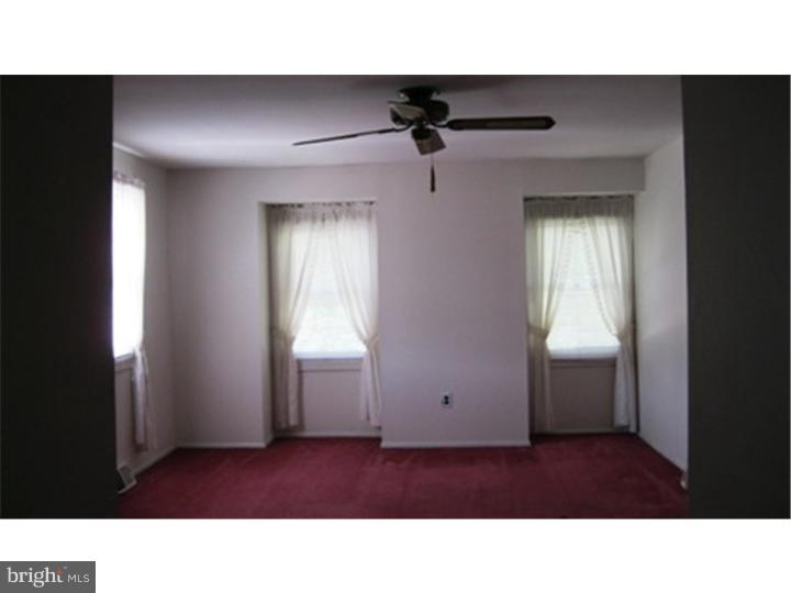 906 Capitol Road Norristown, PA 19403 - Photo 9 of 20 Bedroom - Main