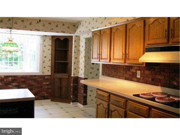 906 Capitol Road Norristown, PA 19403 - Photo 10 of 20 Gallery Image 10
