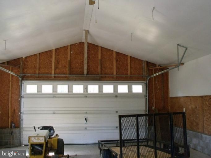 7037 Olinger Road Marshall, VA 20115 - Photo 22 of 30 a view of entryway