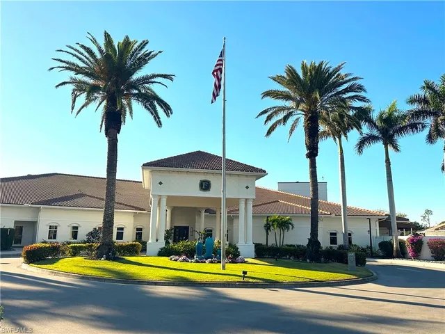 $299,000 | 1051 Foxfire Lane, Unit 206, Naples, FL 34104