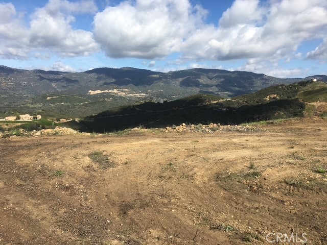 39939 Jones Road Fallbrook, CA 92028 - Photo 7 of 36 a view of lake
