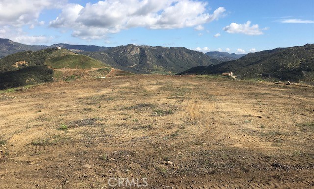 39939 Jones Road Fallbrook, CA 92028 - Photo 9 of 36 a view of lake with mountain