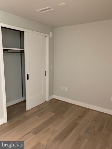 $400,000 | 1300 4th Street Southeast, Unit 202, Washington, DC 20003