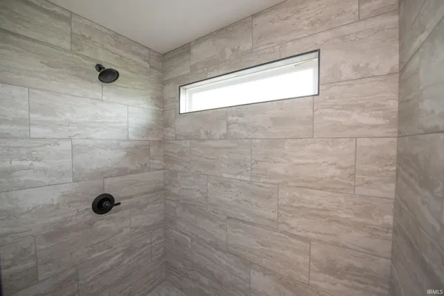 $439,900 | 909 South Hoke Avenue, Frankfort, IN 46041