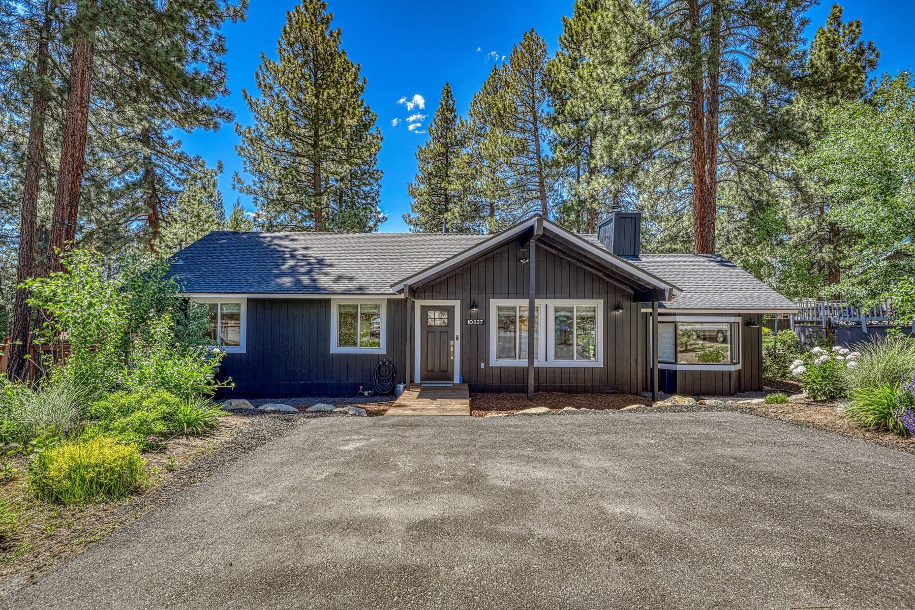 10227 Laburnham Circle Truckee, CA 96161 - Photo 2 of 28
