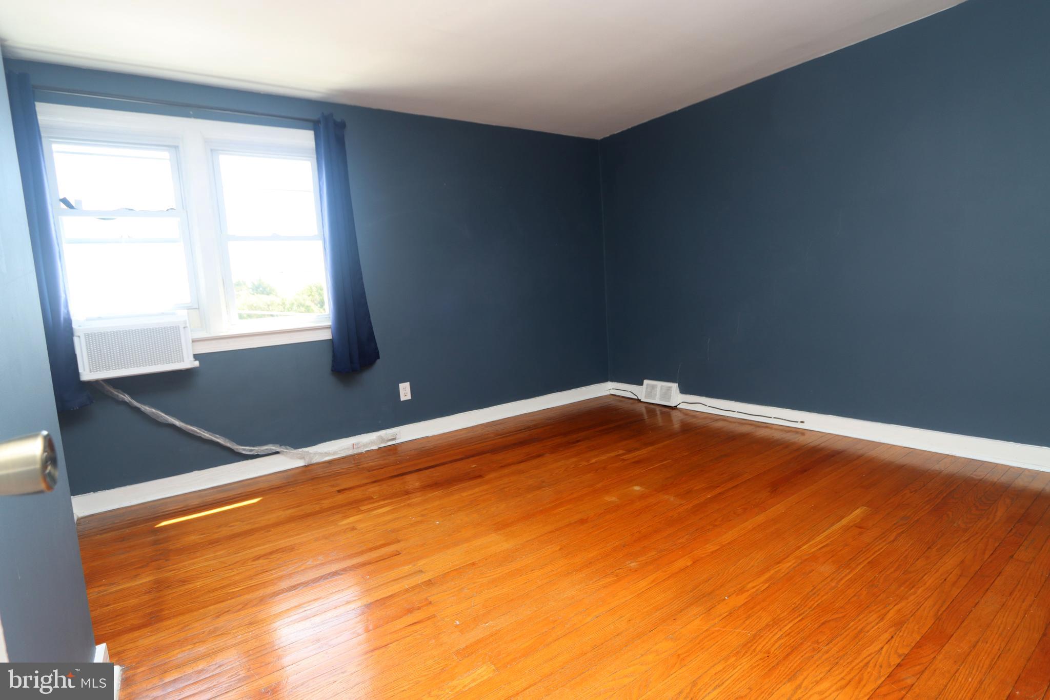 1012 Wells Street Conshohocken, PA 19428 - Photo 16 of 29 a view of empty room with window