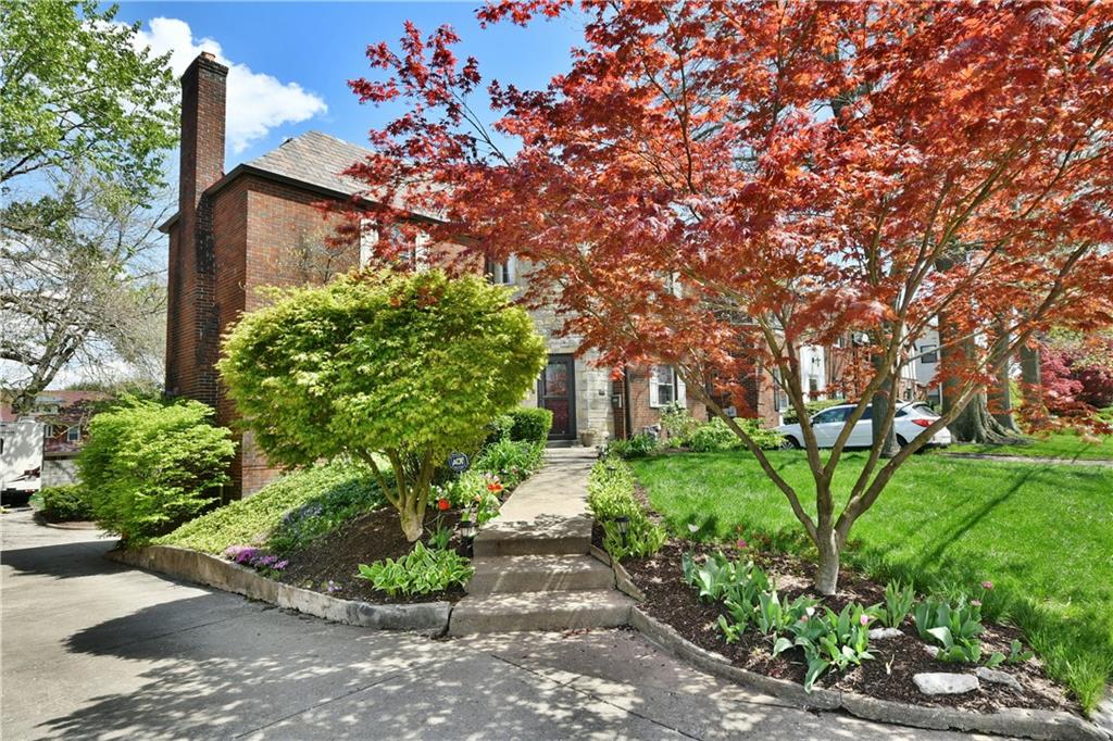 127 Conover Road Pittsburgh, PA 15208 - Photo 2 of 25 Gallery Image 2