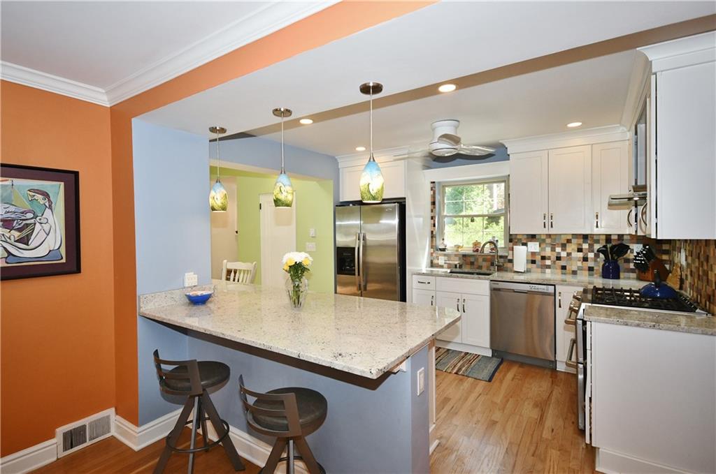 127 Conover Road Pittsburgh, PA 15208 - Photo 11 of 25 Gallery Image 11