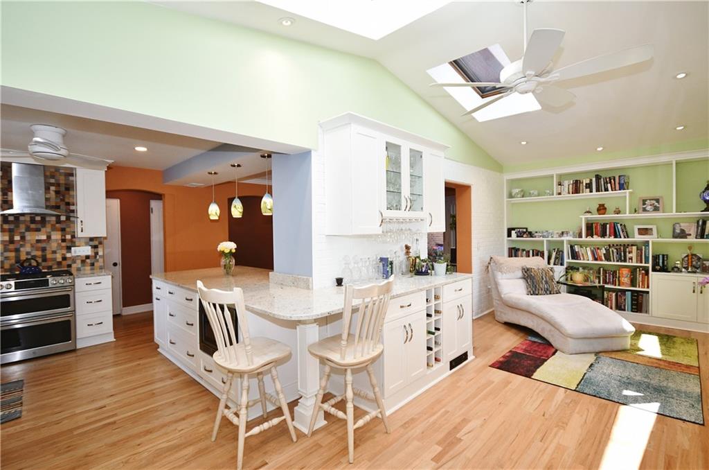 127 Conover Road Pittsburgh, PA 15208 - Photo 15 of 25 Gallery Image 15
