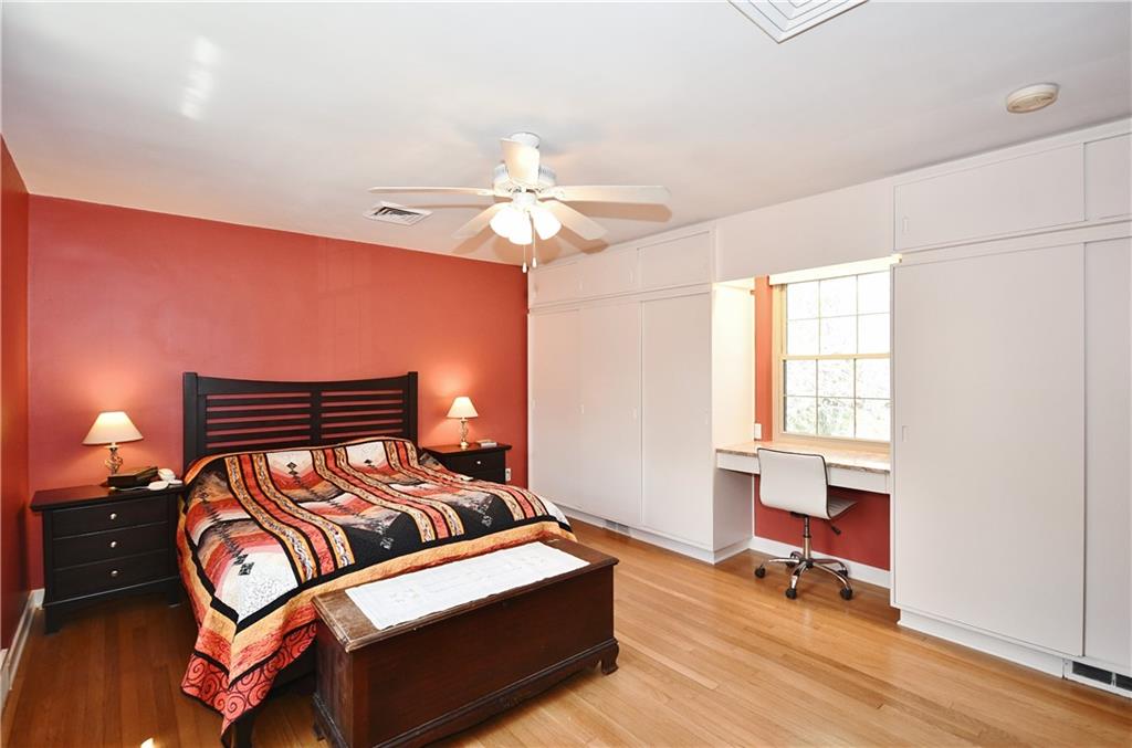127 Conover Road Pittsburgh, PA 15208 - Photo 18 of 25 Gallery Image 18