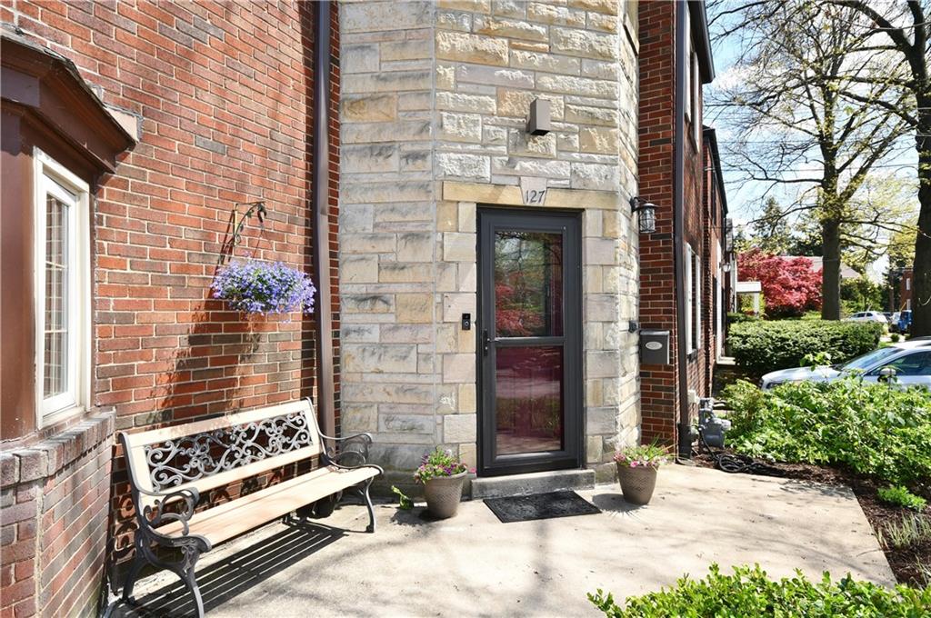 127 Conover Road Pittsburgh, PA 15208 - Photo 3 of 25 Gallery Image 3