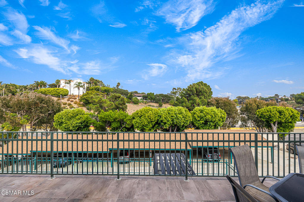 6441 Kanan Dume Road Malibu, CA 90265 - Photo 14 of 33