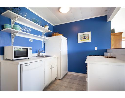 919 Champlin Road Block Island, RI 02807 - Photo 8 of 11 Kitchen.