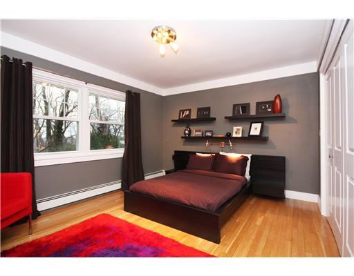 58 Stanton Road Darien, CT 06820 - Photo 11 of 17 a living room with furniture a rug and a window