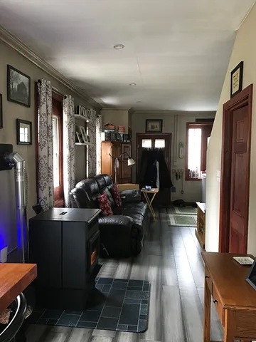 $405,900 | 17 Skyridge Lane, Springfield, MA 01128