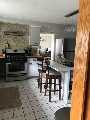 $405,900 | 17 Skyridge Lane, Springfield, MA 01128