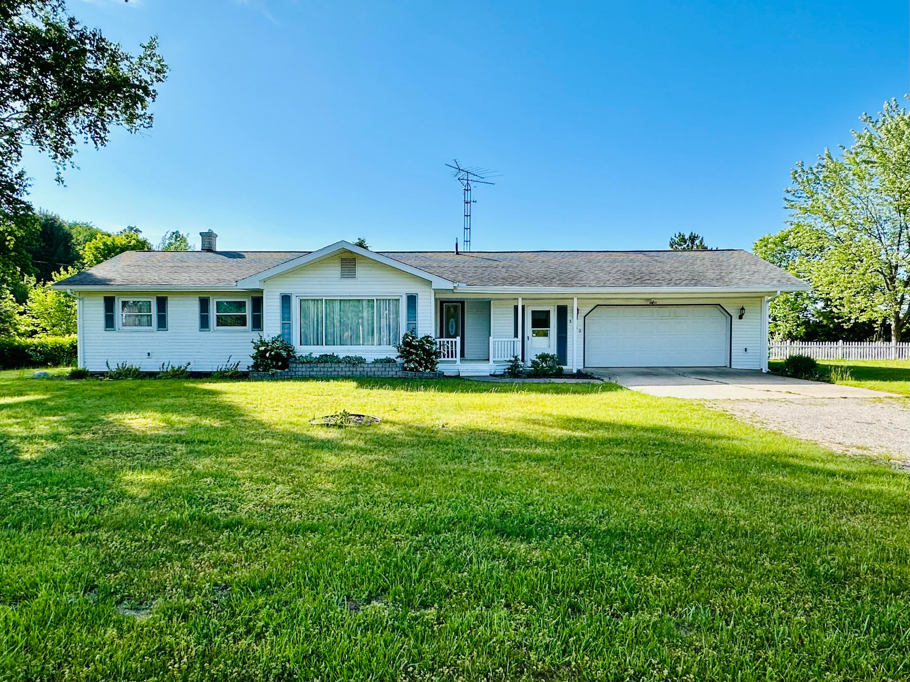 3713 Riggsville Road Cheboygan, MI 49721 - Photo 1 of 33 Gallery Image 1
