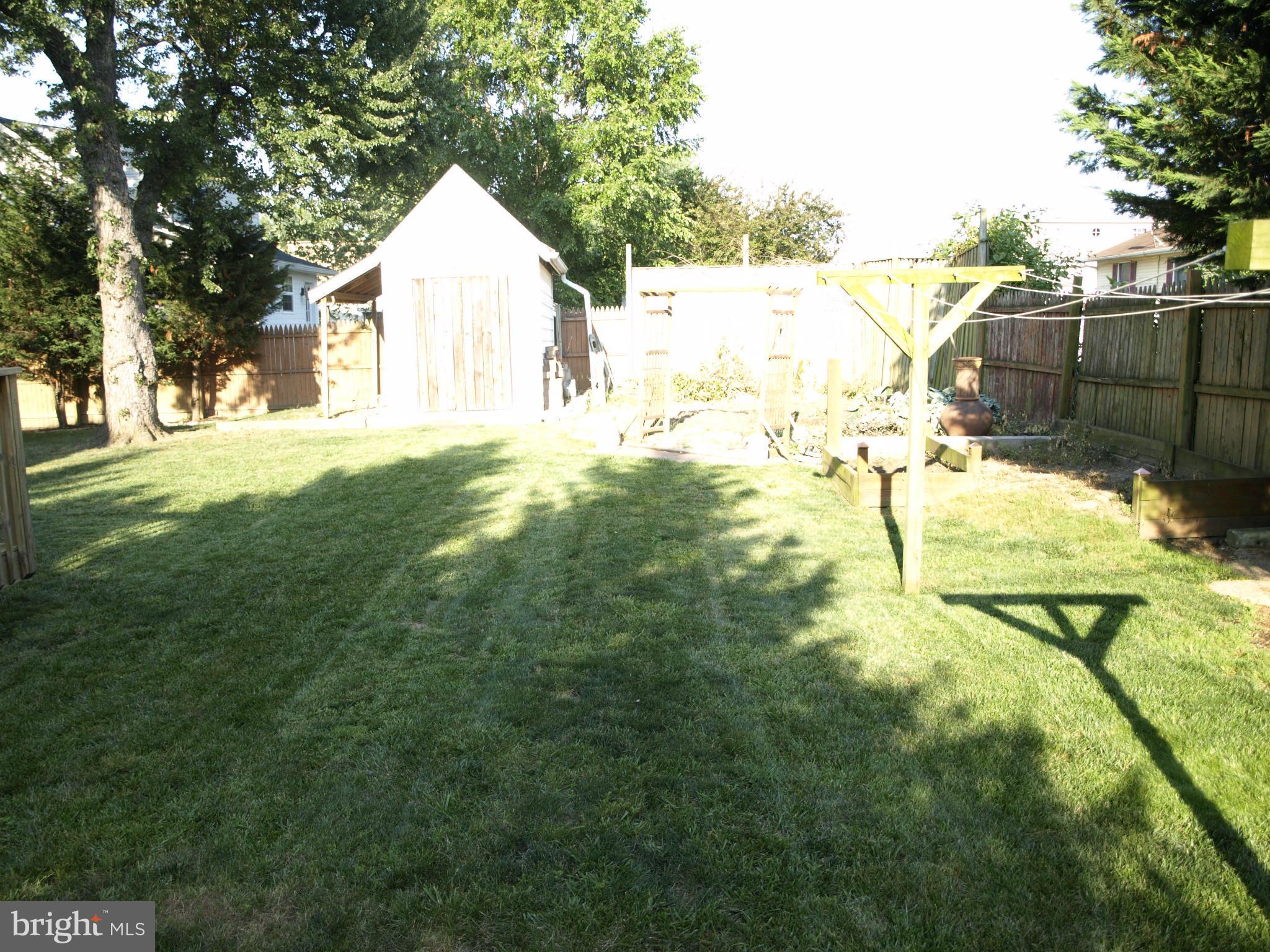 637 Cresswell Road Baltimore, MD 21225 - Photo 28 of 30 Gardening Area