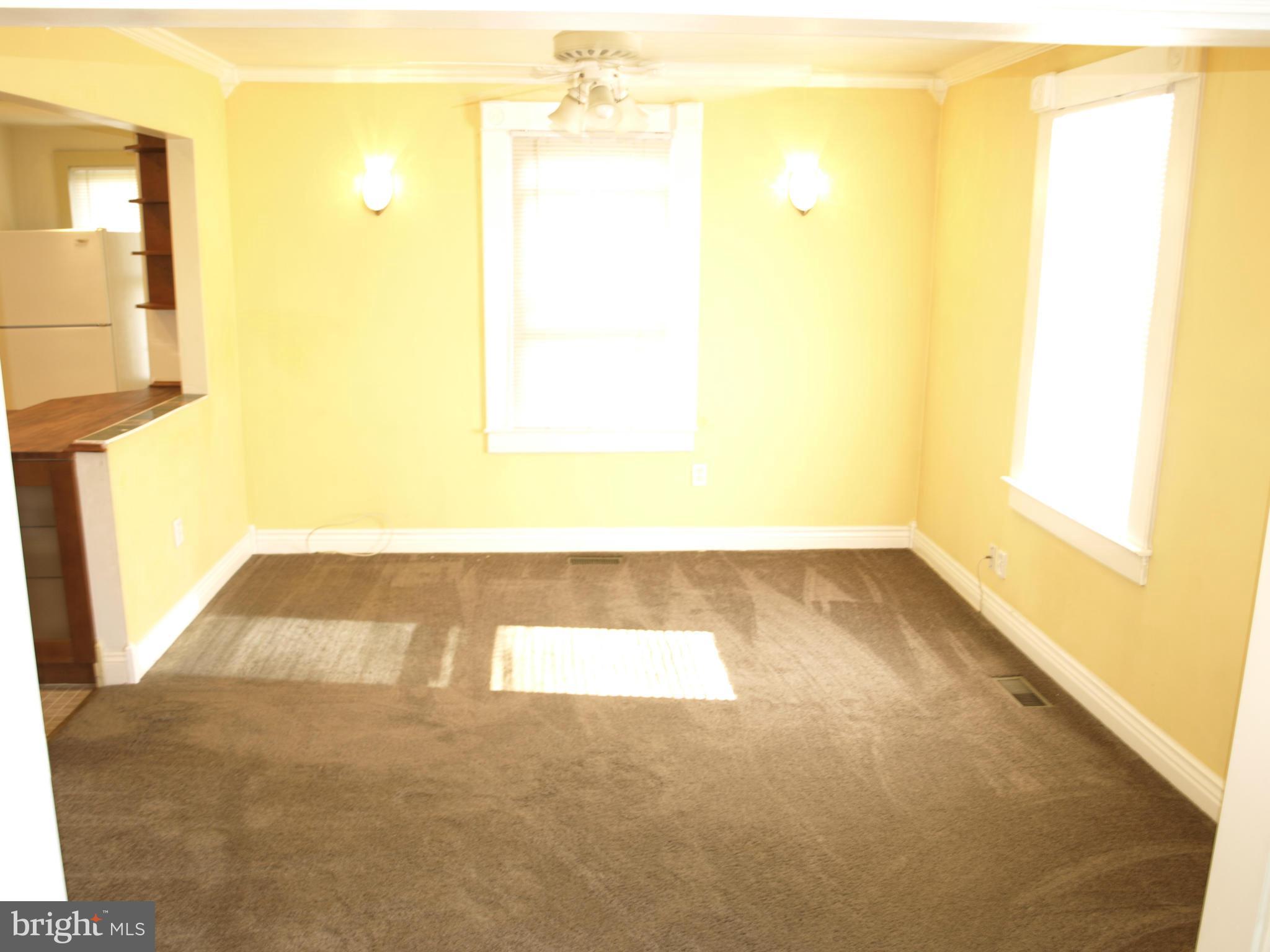 637 Cresswell Road Baltimore, MD 21225 - Photo 6 of 30 Dining Room