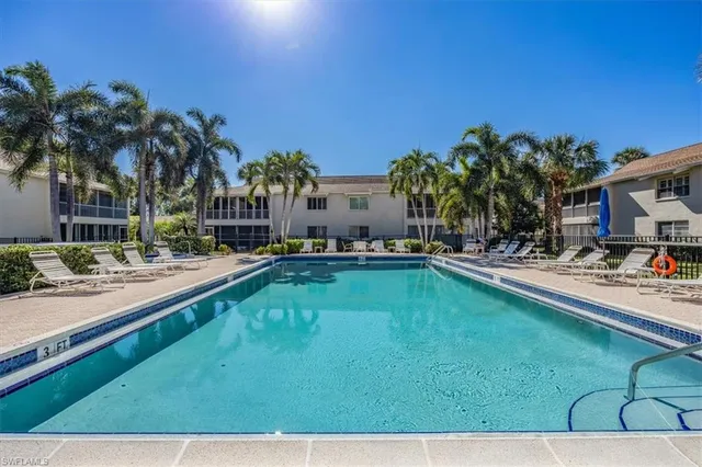 $479,999 | 3200 Binnacle Drive, Unit C4, Naples, FL 34103