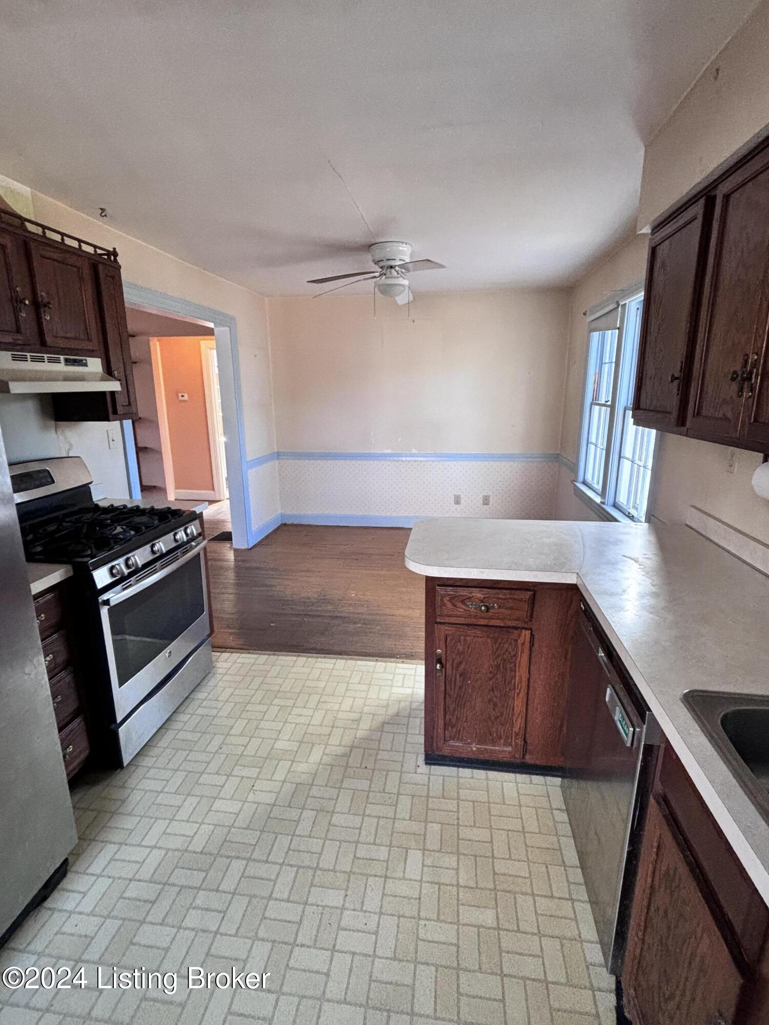 3020 Curran Road Louisville, KY 40205 - Photo 5 of 18 IMG_7773