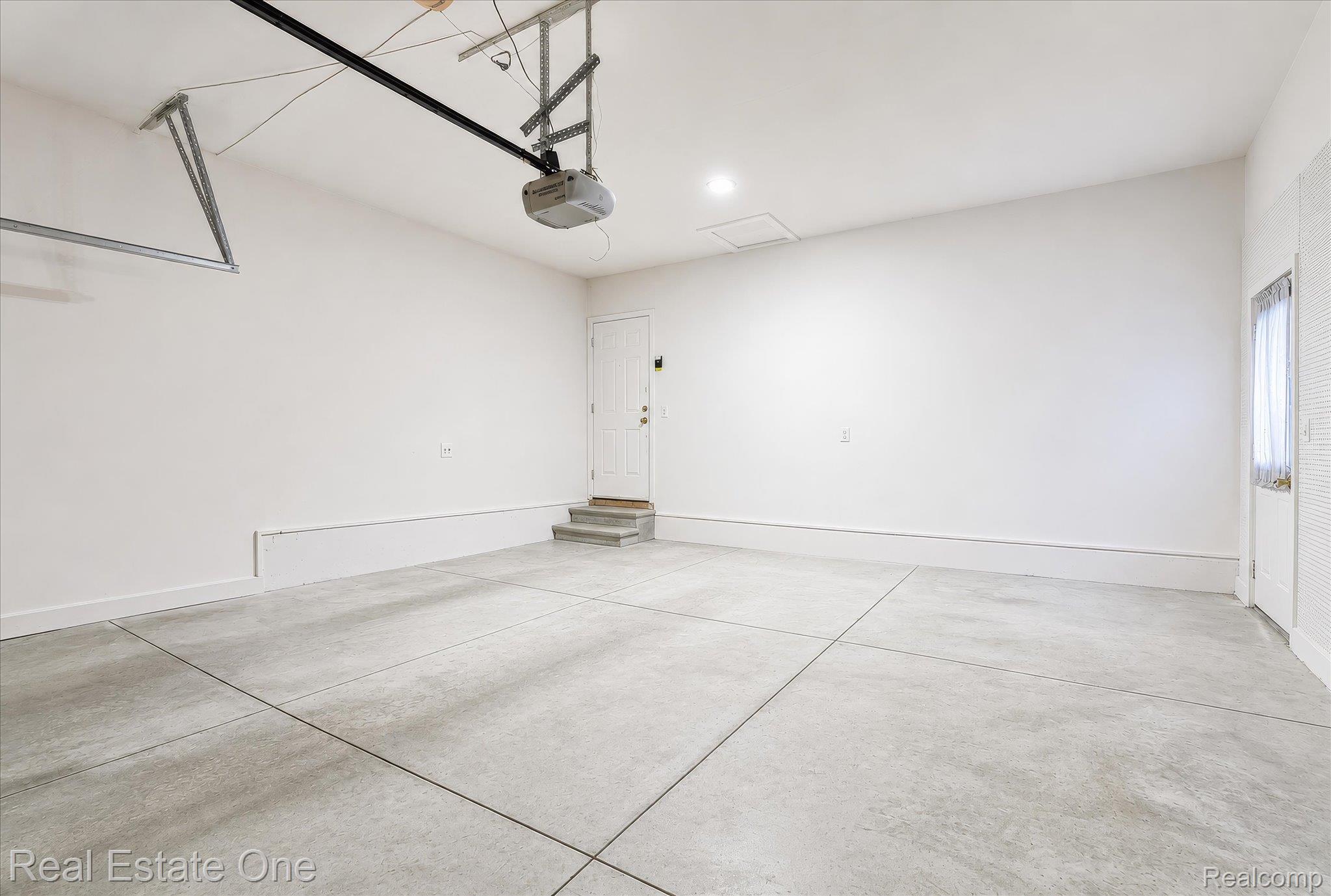 3393 Charlwood Drive Rochester, MI 48306 - Photo 25 of 60 25-029.jpg