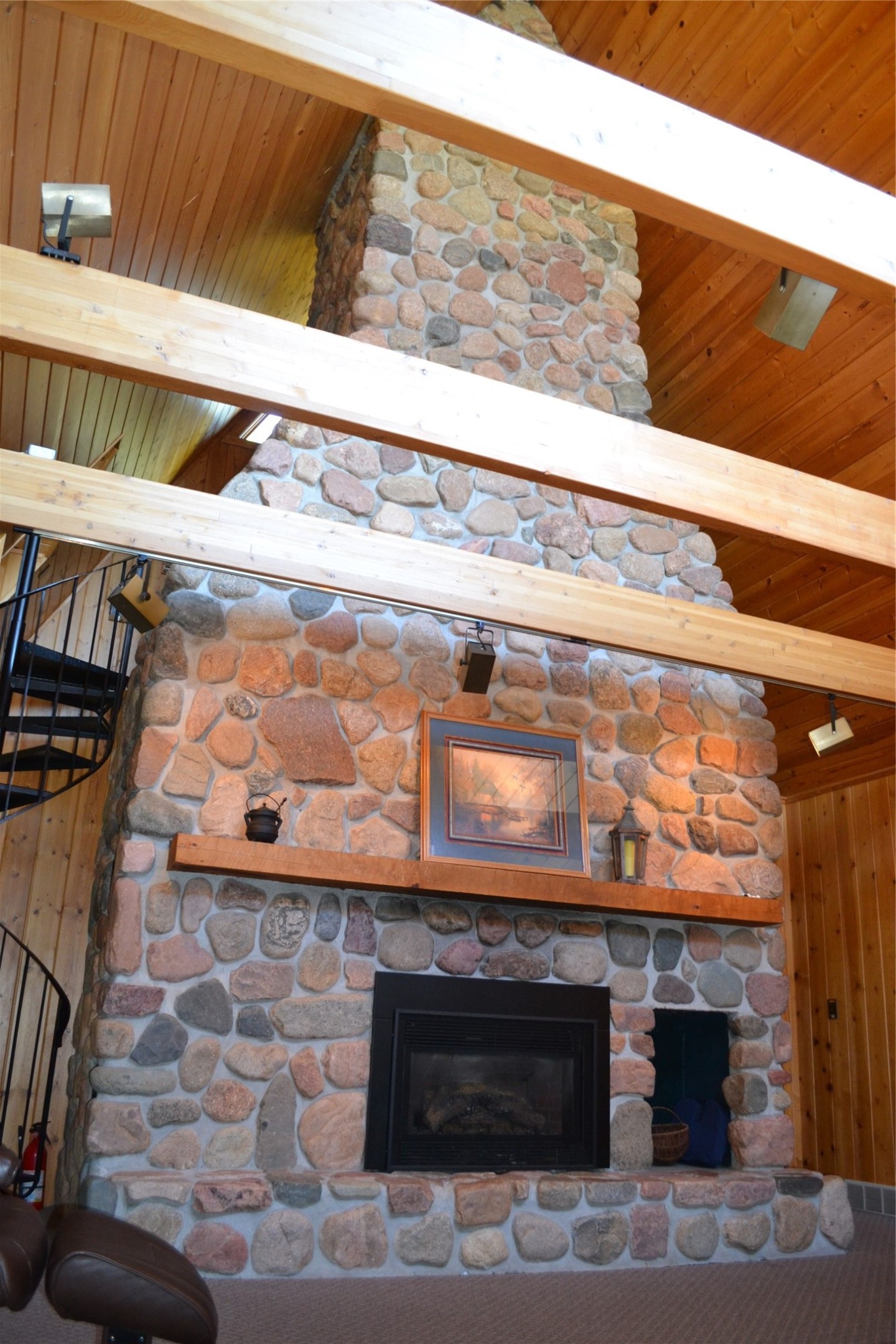 8641 Toutant Road Hayward, WI 54843 - Photo 4 of 43