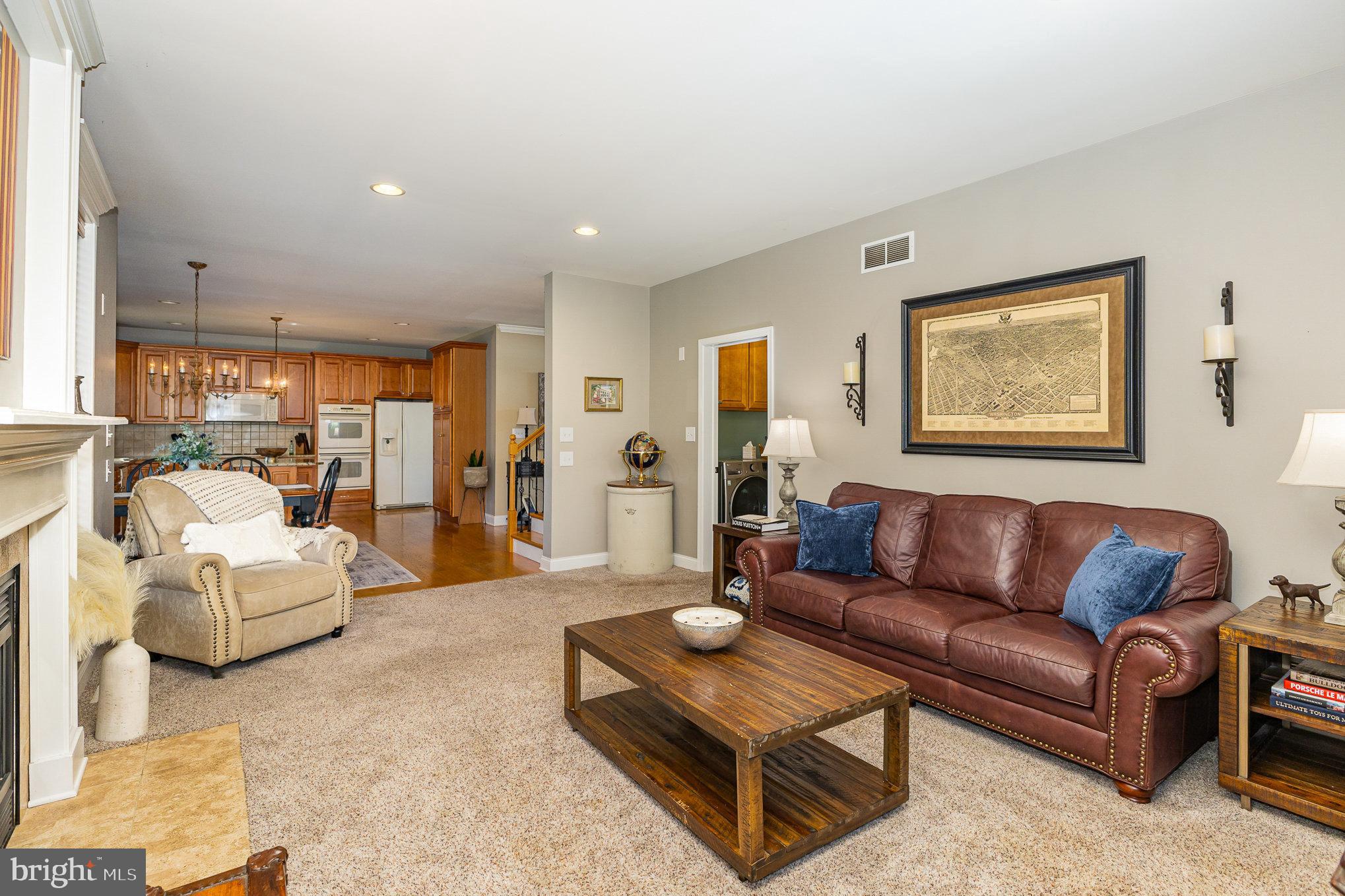 317 Cobblers Court Lititz, PA 17543 - Photo 9 of 23 Gallery Image 9