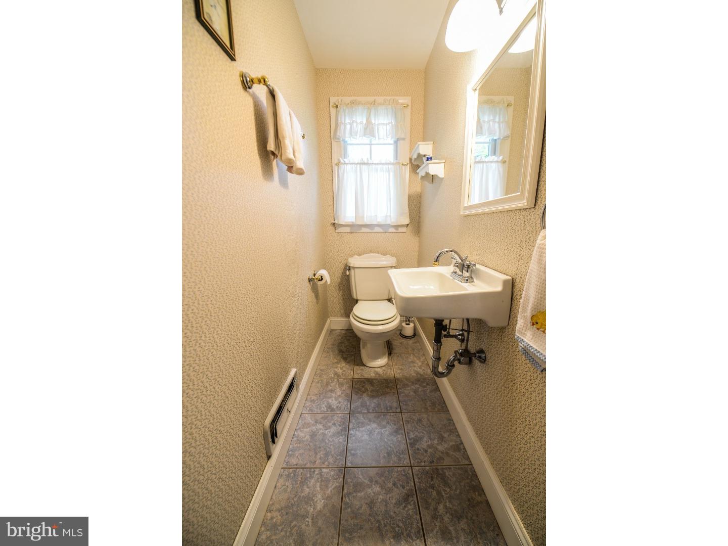 481 Covered Bridge Road Cherry Hill, NJ 08034 - Photo 8 of 23 Half Bath