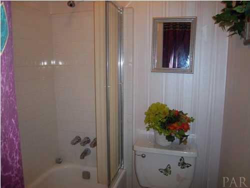 8424 Ridgefield Road Pensacola, FL 32514 - Photo 11 of 19 Gallery Image 11