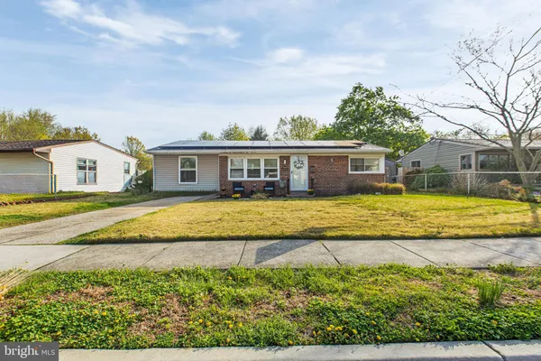 $330,000 | 525 North Coles Avenue, Maple Shade, NJ 08052