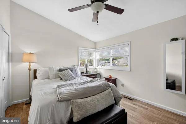 $330,000 | 525 North Coles Avenue, Maple Shade, NJ 08052