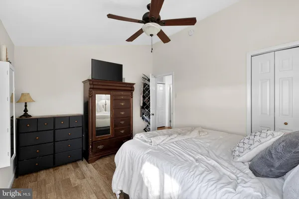 $330,000 | 525 North Coles Avenue, Maple Shade, NJ 08052