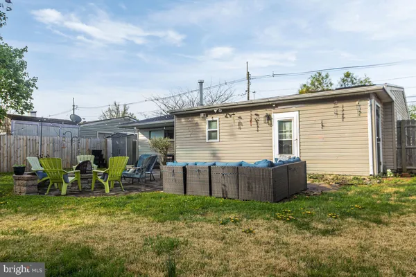 $330,000 | 525 North Coles Avenue, Maple Shade, NJ 08052