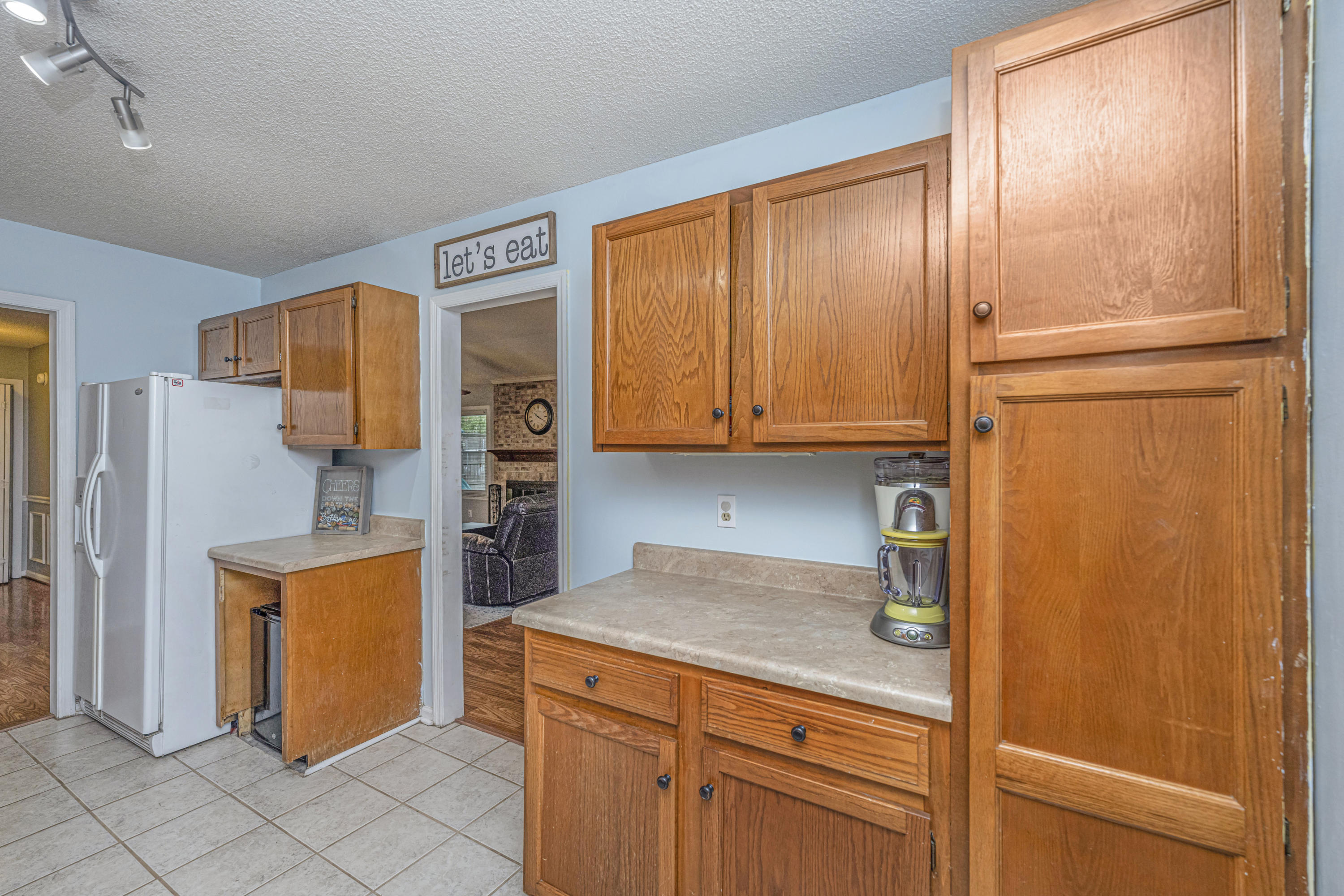 317 Hamlet Road Summerville, SC 29485 - Photo 16 of 40 317HamletRd17