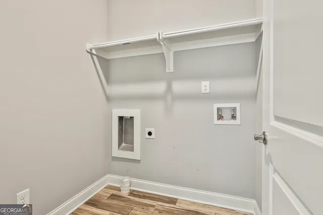 $999,900 | 459 North Cove Drive, Newnan, GA 30263