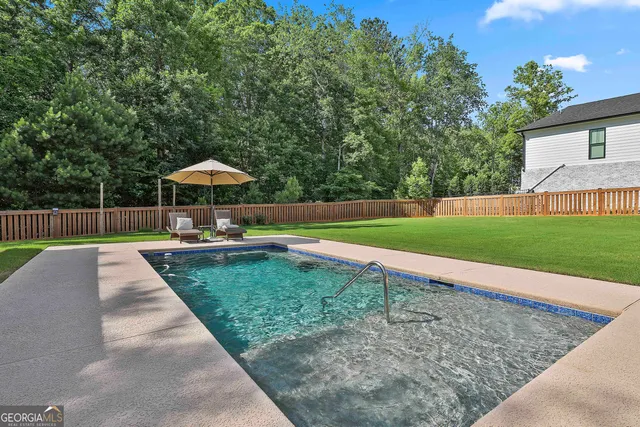 $999,900 | 459 North Cove Drive, Newnan, GA 30263