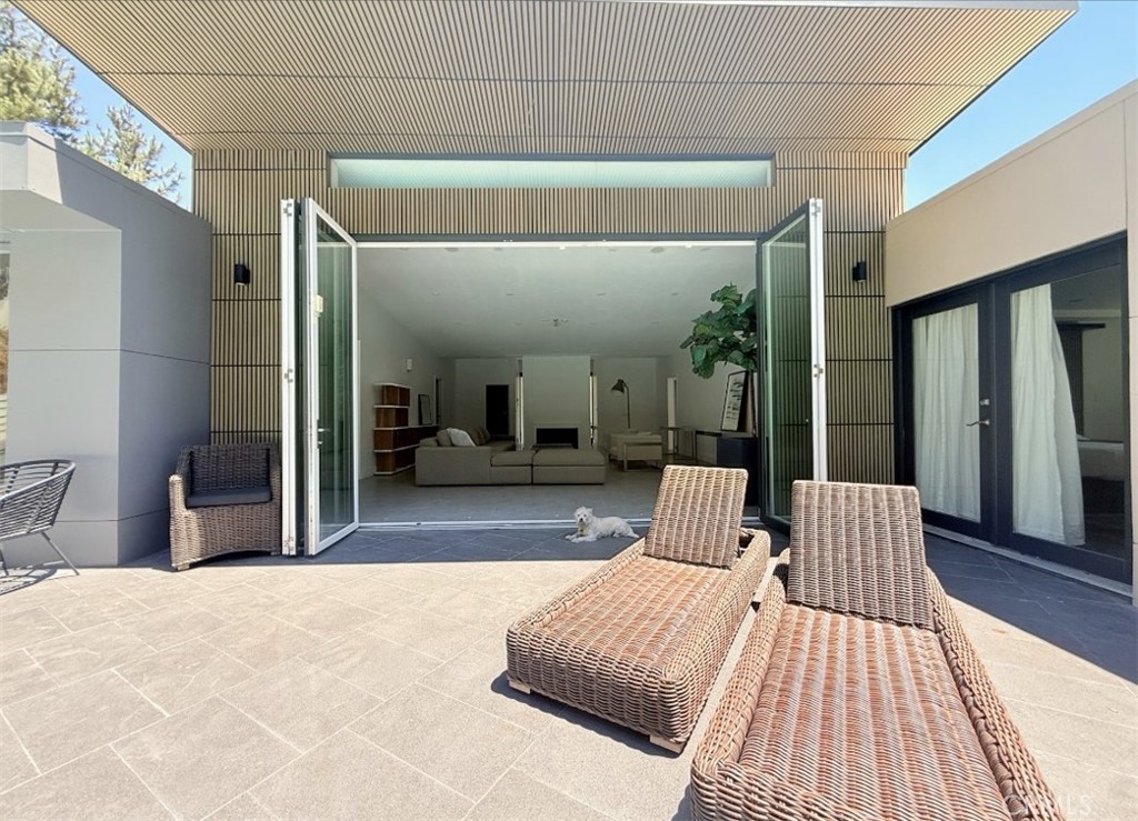 1801 Roscomare Road Los Angeles, CA 90077 - Photo 36 of 38