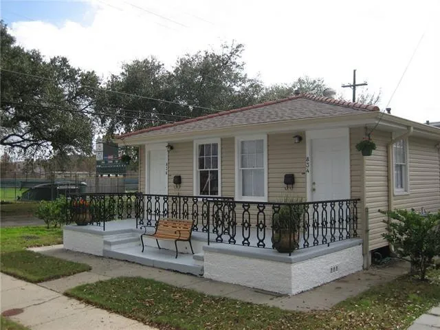 $1,395 | 834 Greenwood Drive, New Orleans, LA 70124