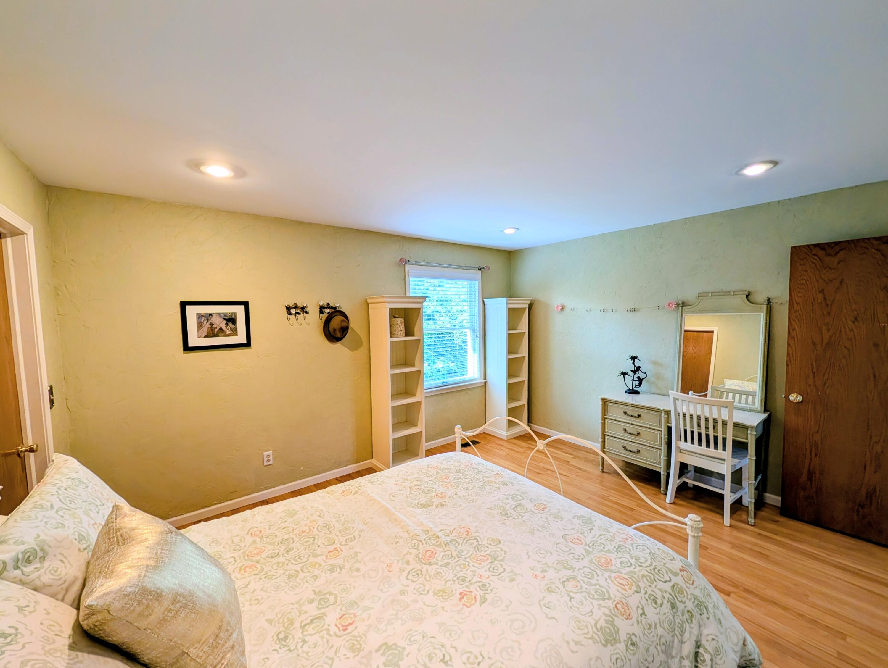 8698 Warner Road Saline, MI 48176 - Photo 39 of 80 Bedroom 3