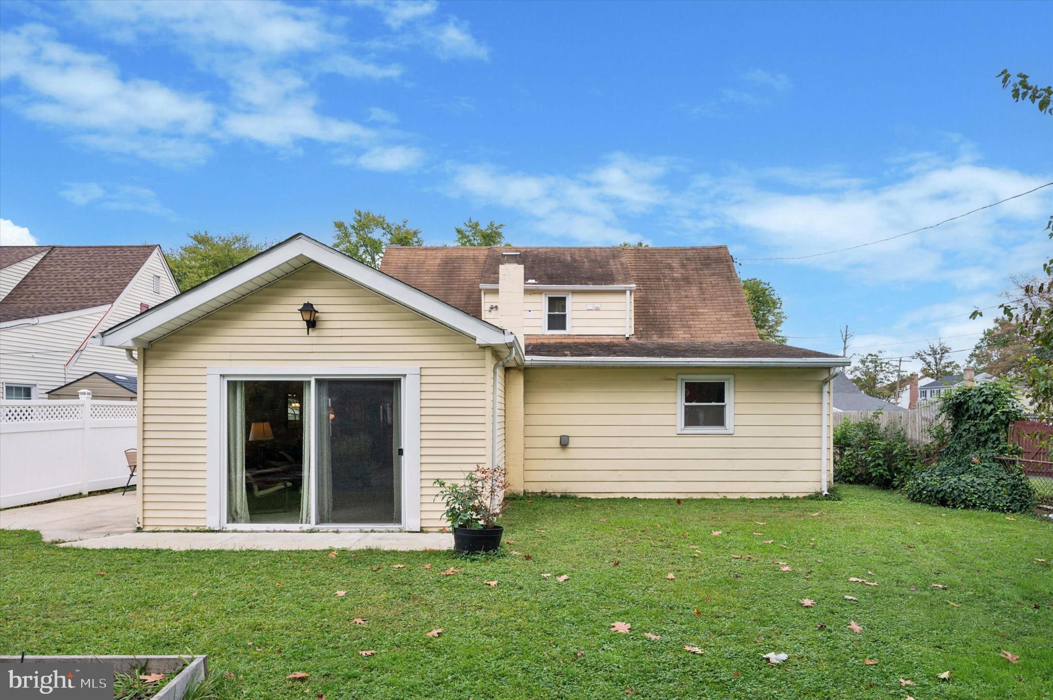701 Brighton Terrace Secane, PA 19018 - Photo 25 of 25 Backyard