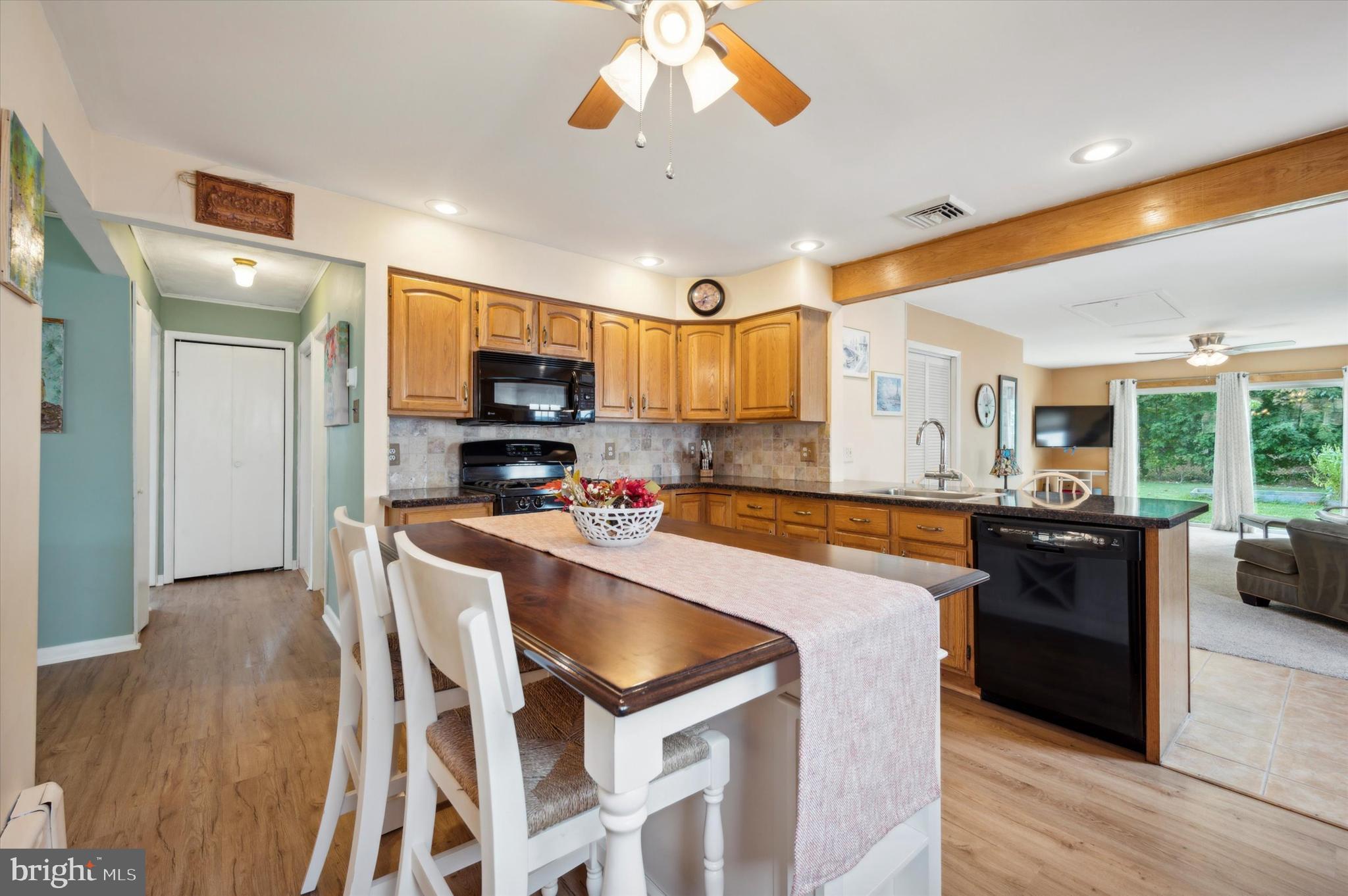 701 Brighton Terrace Secane, PA 19018 - Photo 8 of 25 Kitchen