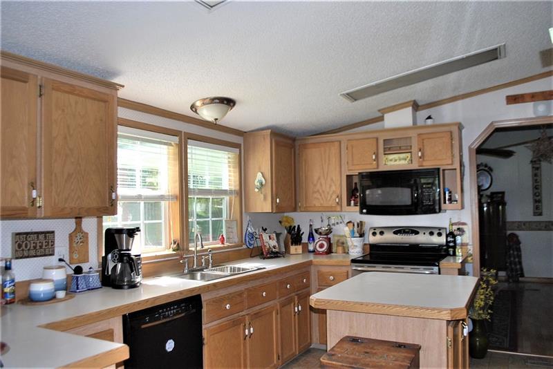 181 Zeigler Road Rochester, PA 15074 - Photo 11 of 24
