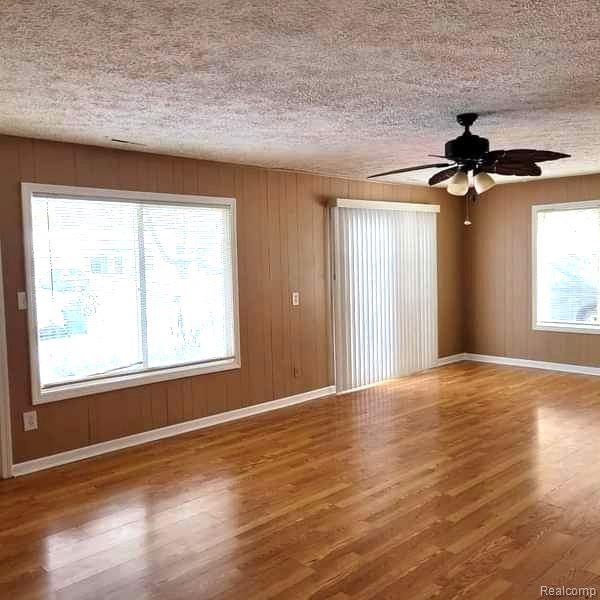 2507 Liter Road Lake Orion, MI 48359 - Photo 14 of 65 Gallery Image 14