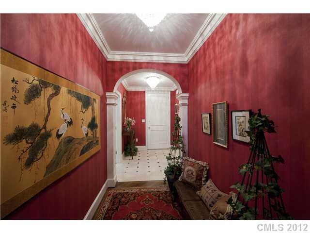 962 Cherokee Road, Unit 962 Charlotte, NC 28207 - Photo 1 of 16 Gallery Image 1