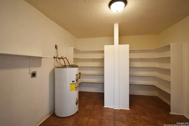 $2,150 | 8503 Chelsea Park, San Antonio, TX 78251