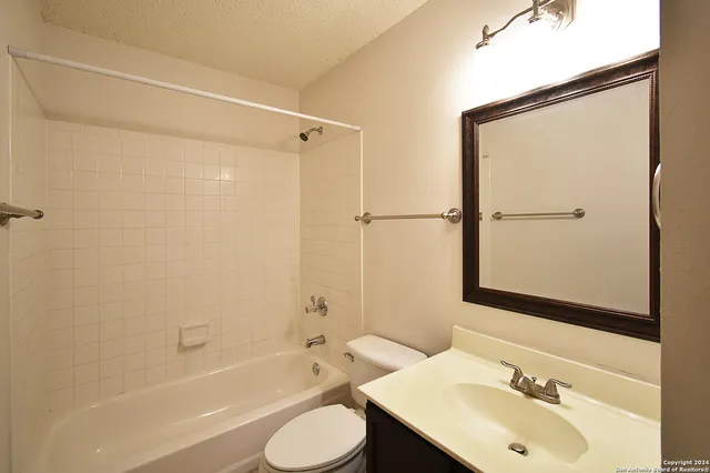 $2,150 | 8503 Chelsea Park, San Antonio, TX 78251