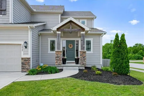 $485,000 | 1825 Southwest Merryman Drive, Lee's Summit, MO 64082