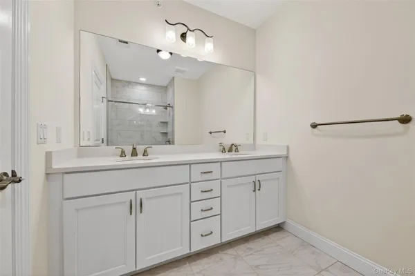 $4,200 | 402 Sacandaga Loop, Wappingers Falls, NY 12590